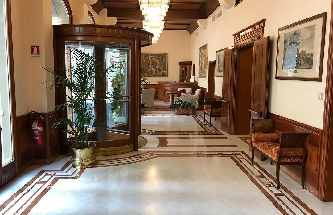 Hotel Pierre-1